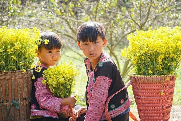 Sự bình dị bên cạnh nét truyền thống của đồng bào dân tộc là điểm nhấn thu hút du khách đến thung lũng mận Nà Ka