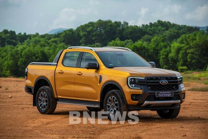 Ford Ranger vẫn được mệnh danh là "ông vua" doanh số trong phân khúc xe bán tải, nhưng đứng ở vị trí thứ 4 trong Top 10 mẫu xe bán chạy nhất thị trường ô tô Việt Nam 2023. Ảnh: BNEWS/TTXVN phát