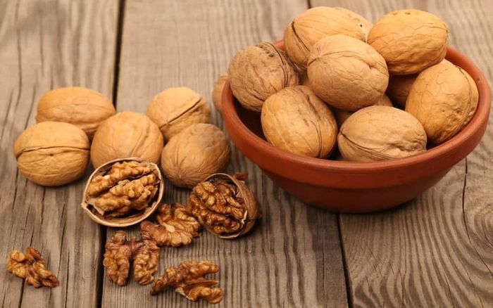 Quả hạch chứa nhiều chất xơ, protein, chất béo lành mạnh, chất chống oxy hóa và khoáng chất có thể giúp giảm nguy cơ mắc bệnh ung thư.
