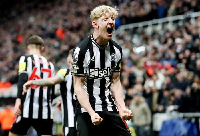 Có lợi thế dẫn trước rất sớm nhưng Newcastle không thể bảo vệ thành công mảnh lưới của mình. Ảnh: Getty
