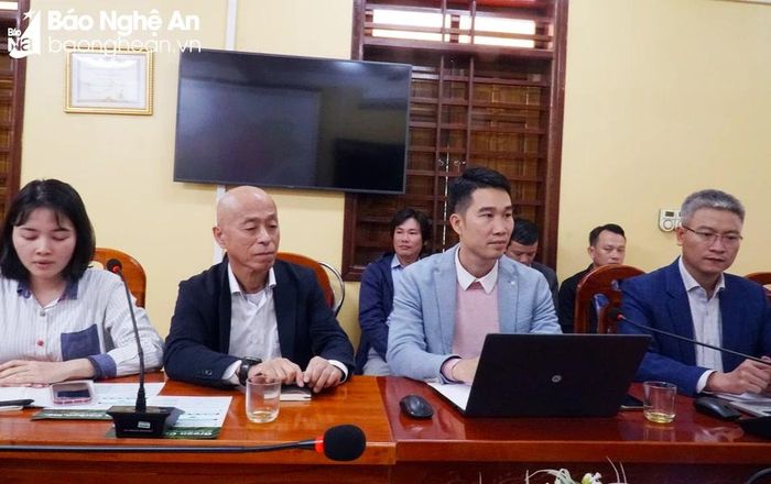  Đại diện đơn vị phối hợp thực hiện giới thiệu về các nội dung của dự án. Ảnh: Phú Hương 