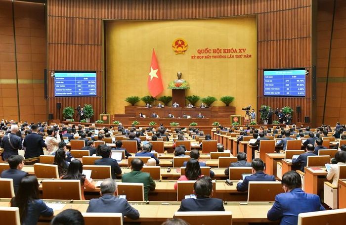 Quang cảnh phiên bế mạc sáng 18/1. (Ảnh: Nghĩa Đức)