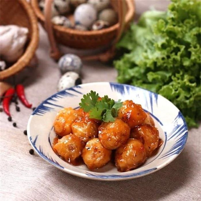 Món trứng cút chiên nước mắm lạ miệng, đậm vị thơm ngon.