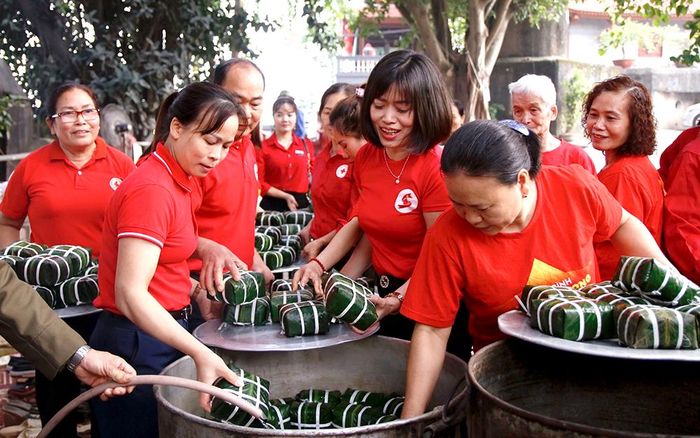 1.000 chiếc bánh chưng sẽ được trao tặng đến hộ nghèo, hộ có hoàn cảnh khó khăn trên địa bàn thành phố trong dịp Tết Nguyên đán 2024.