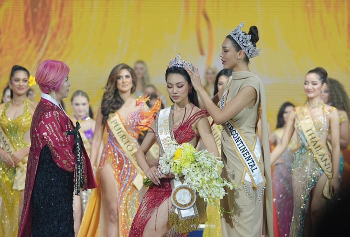  Đoàn Thu Thủy giành ngôi vị á hậu 4. Ảnh: FBNV. 