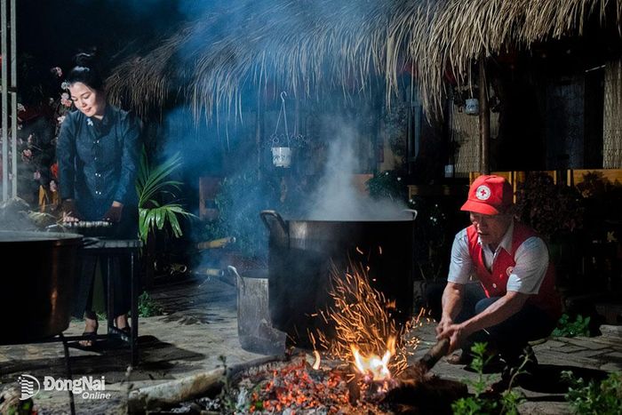 Không khí Tết tràn ngập không gian hội quán