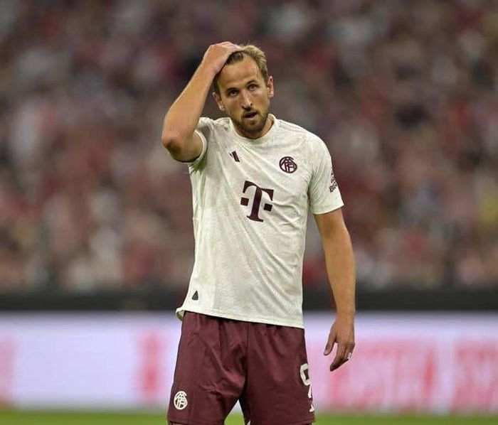 Tiền đạo người Anh đang đối mặt với th ... g tay dù đang chơi ở Bayern Munich