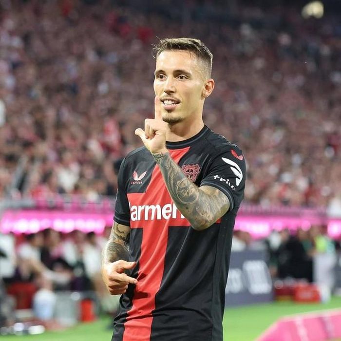 Real Madrid được cho là đang quan tâm tới việc chiêu mộ hậu vệ Alejandro Grimaldo của Bayer Leverkusen.