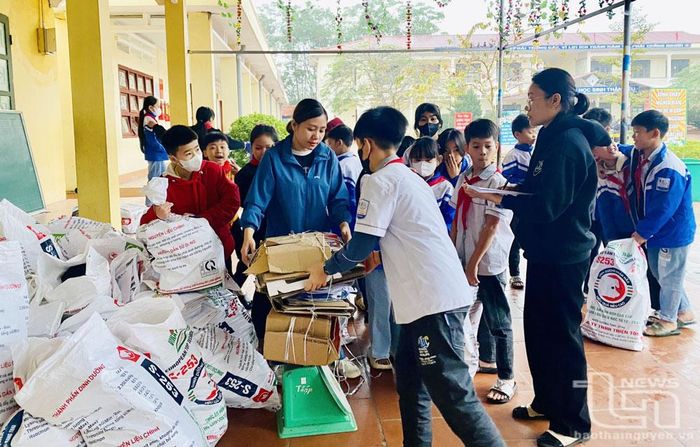 Phong trào Kế hoạch nhỏ thu hút đông đảo học sinh tham gia.