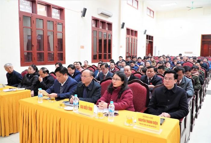 Toàn cảnh kỳ họp thứ 17, HĐND huyện Hương Khê Khóa XXI. Ảnh: TĐ