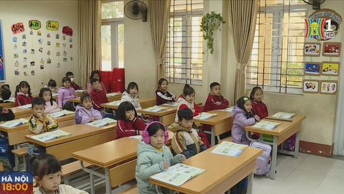 Trong thời tiết rét đậm, rét hại, các nhà trường phải tăng cường giải pháp ứng phó giúp các em học sinh đảm bảo sức khỏe một cách tốt nhất
