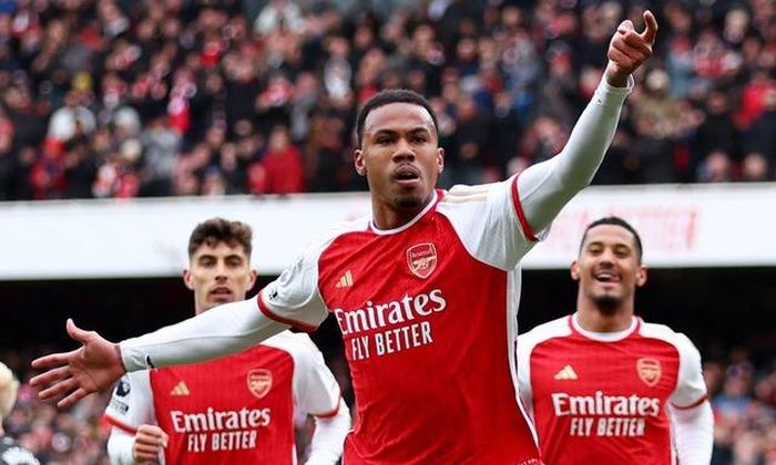 Gabriel đã ghi 2 bàn cho Arsenal ở trận thắng Palace, đều từ những quả phạt góc