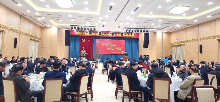 Toàn cảnh buổi gặp mặt.