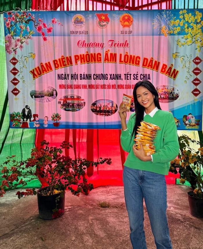 Với nàng hậu, những chuyến thiện nguyện chính là nguồn sức mạnh giúp cô có thêm động lực thực hiện thêm các dự án cộng đồng, xã hội