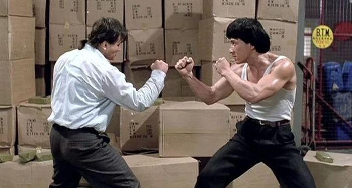 Benny Urquidez trong một cảnh đấu cùng Thành Long