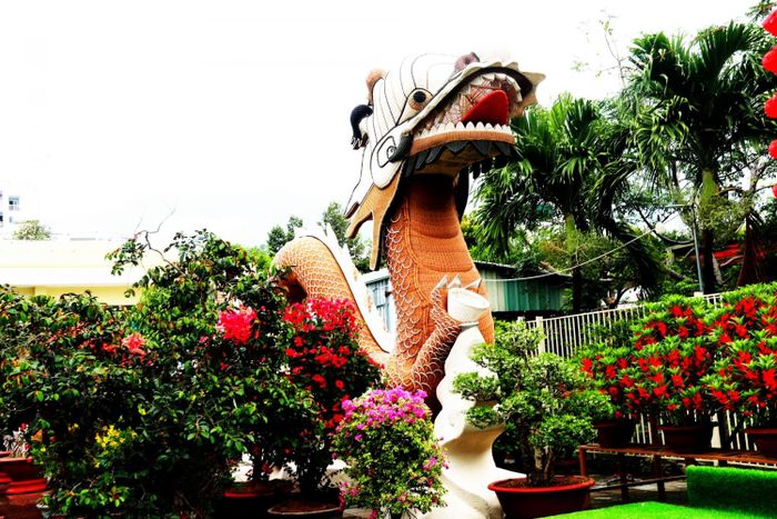 Rồng được dựng từ năm 2012.