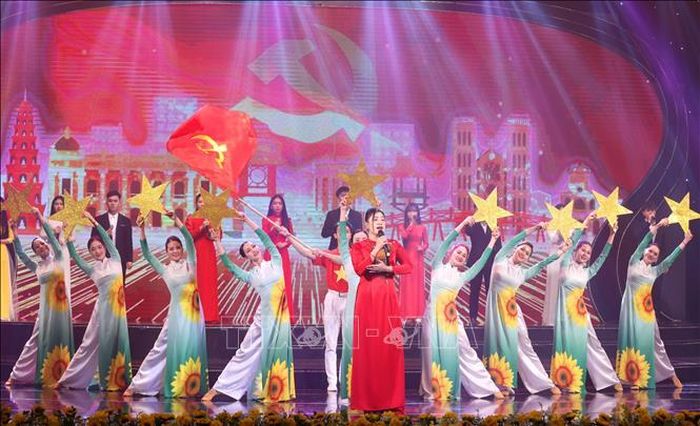 Tiết mục nghệ thuật biểu diễn trong chương trình. Ảnh: Phương Hoa/TTXVN