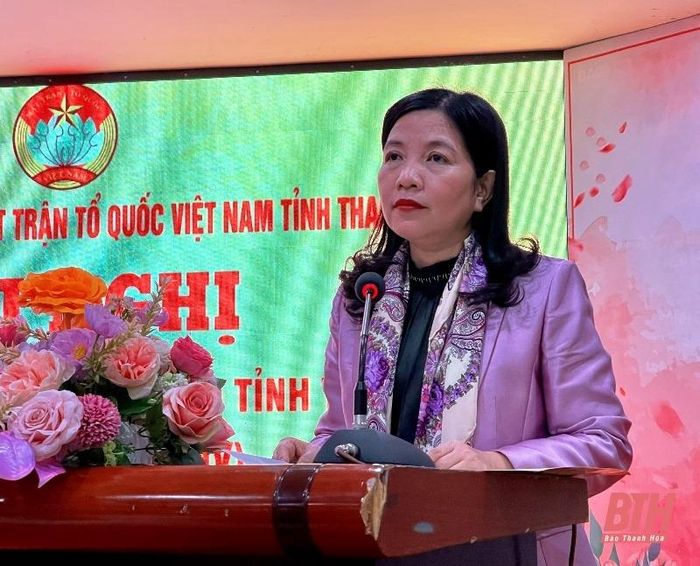 Trưởng Ban Dân vận Tỉnh ủy, Chủ tịch Ủy ban MTTQ tỉnh Phạm Thị Thanh Thủy phát biểu kết luận hội nghị.