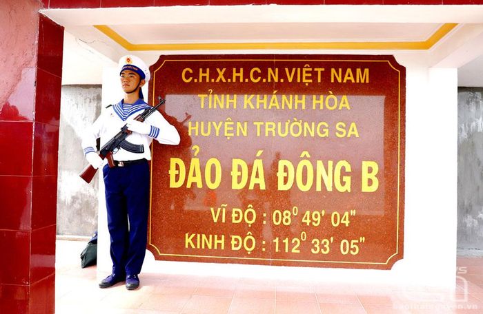 Vui Xuân mới, những người lính Trường Sa không quên nhiệm vụ bảo vệ biển đảo thiêng liêng của Tổ quốc.