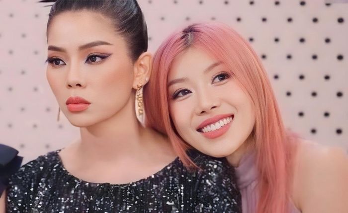 Thay vì được nhắc đến tinh thần dám thử thách, biết đổi mới, biến hóa như nhiều chị đại khác, Lệ Quyên được nhắc nhiều vì ồn ào xoay quanh chương trình.