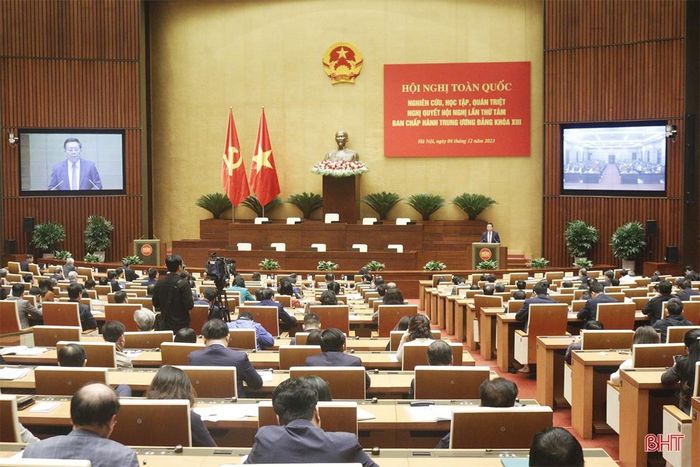 Hội nghị trực tiếp kết hợp trực tuyến toàn quốc nghiên cứu, học tập, quán triệt Nghị quyết Hội nghị lần thứ 8 Ban Chấp hành Trung ương Đảng khóa XIII.