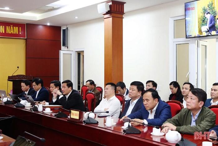Các đại biểu tham dự tại điểm cầu Hà Tĩnh.