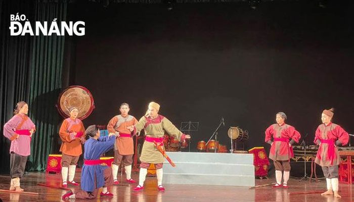 Các diễn viên trẻ trong trích đoạn tuồng "Hùm Thiêng Yên Thế". Ảnh: Nhà hát tuồng Nguyễn Hiển Dĩnh