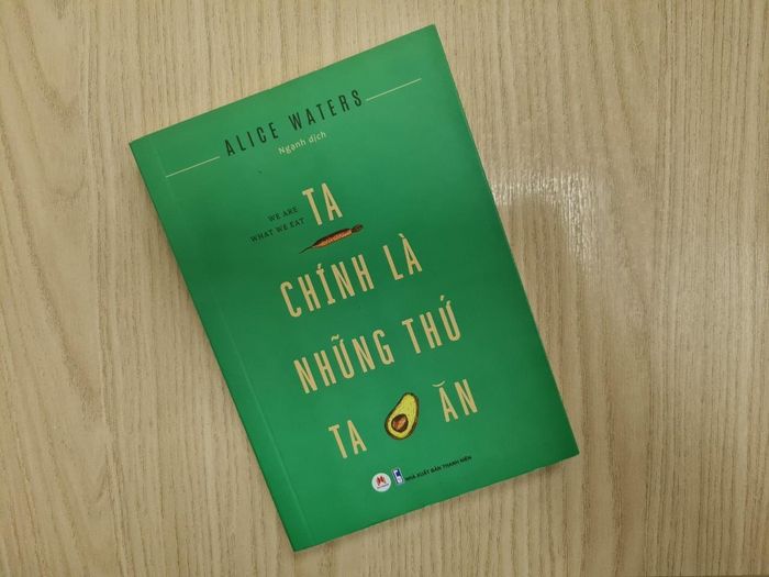  Cuốn sách Trân trọng cơ thể - Chìa khóa tránh xa ung thư của tác giả Takashi Funato. Ảnh: H.H. 