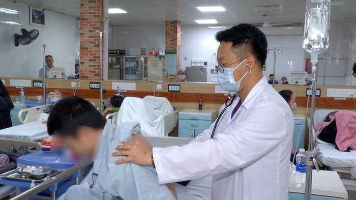 May mắn, chàng trai du học sinh này được cấp cứu kịp thời, tình trạng sức khỏe đã chuyển biến.