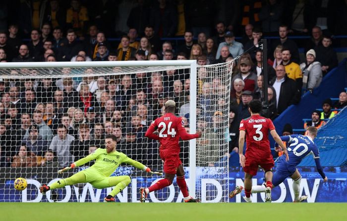 Cole Palmer đưa Chelsea vượt lên dẫn trước
