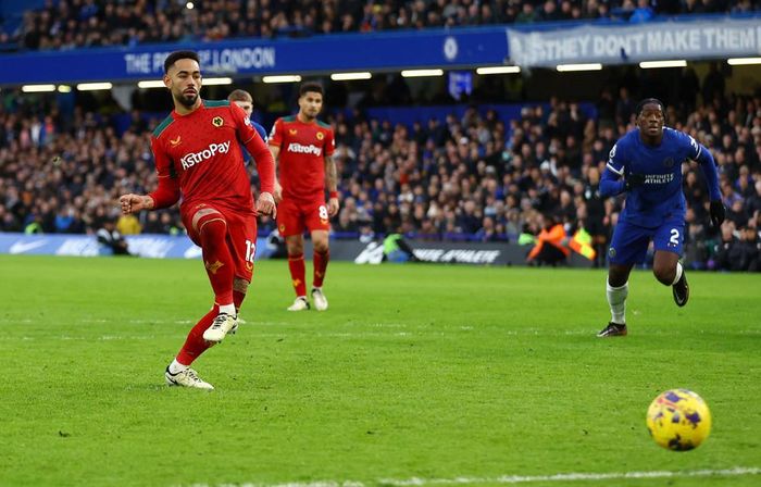 Phút 83, Cunha hoàn tất cú hat-trick với pha đá penalty thành công