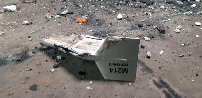 Một đặc điểm khác biệt trong bản sửa đổi mới của UAV cảm tử Geran-2 là động cơ phản lực, được ký hiệu bằng chỉ số “MJ” (máy bay phản lực), trái ngược với các phiên bản trước có chỉ số “M”.