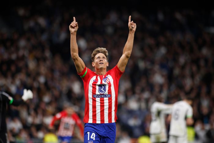  Marcos Llorente giúp Atletico có trận hòa trên sân Bernabeu. 