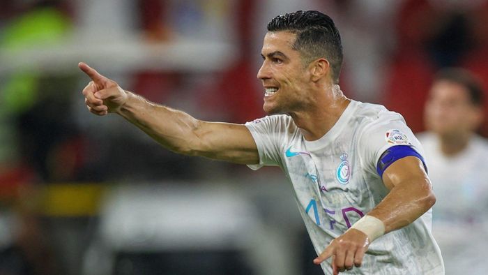 Kể từ khi chuyển sang Al Nassr, chân sút người Bồ Đào Nha ghi 44 bàn sau 50 trận và được xem là thương vụ đắt nhưng xắt ra miếng của người Saudi Arabia. Tính chuyên nghiệp và sự cống hiến của Ronaldo với đội bóng chủ quản được đánh giá cao.