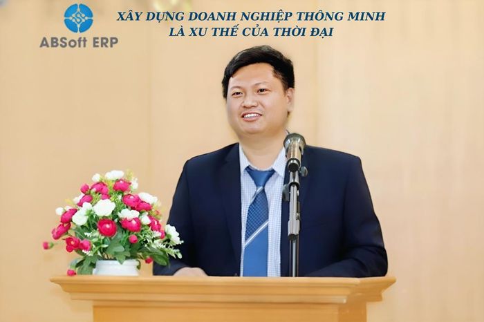 Ông Lê Văn Dũng, Tổng giám đốc, Công ty cổ phần Tập đoàn Công nghệ ABSoft chia sẻ về xây dựng doanh nghiệp thông minh. Ảnh: Ngọc Quỳnh/Bnews/TTXVN