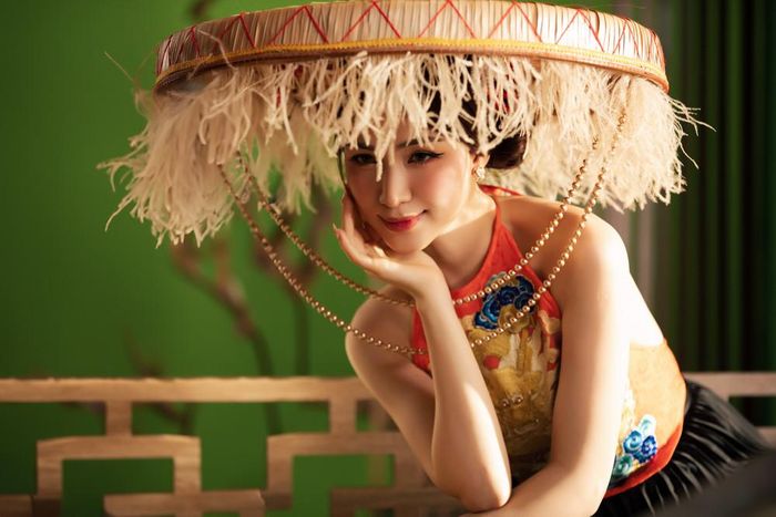 Ca khúc ra đời nhân dịp Tết và Lễ Tình nhân.