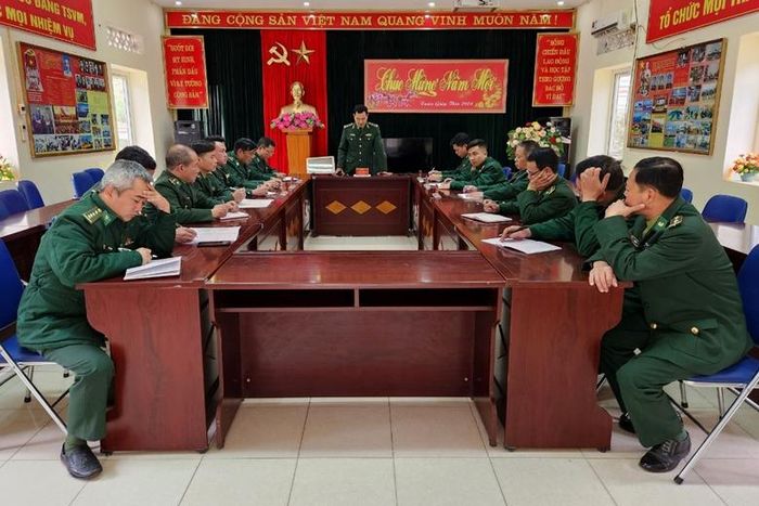 Triển khai nhiệm vụ trực tết.