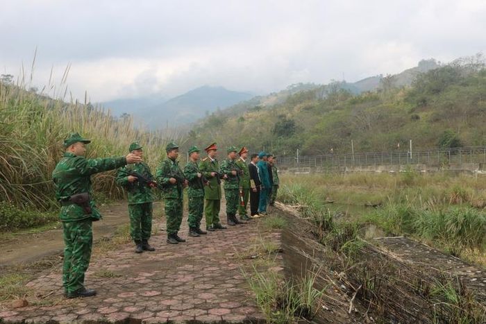 Duy trì công tác phối hợp tuần tra trong dịp tết nguyên đán.