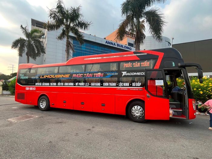 Xe 42 chỗ nhưng chở tới 53 người.