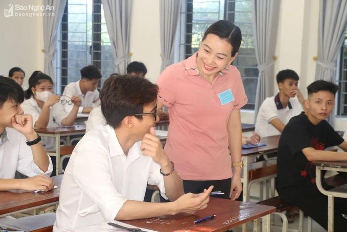  Sự thăng hạng vượt bậc của Nghệ An tại các Kỳ thi tốt nghiệp THPT trong 3 năm trở lại đây là một minh chứng rõ rệt về kết quả của giải pháp đảm bảo chất lượng giáo dục. Ảnh: Mỹ Hà 