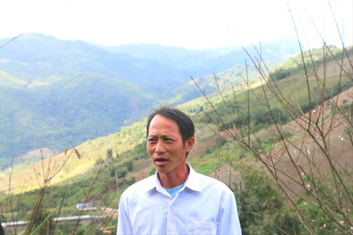  "Đi trước, làm trước" là bí quyết dân vận của Phó bí thư chi bộ, Trưởng bản Thằm Thẩm, xã Nhôn Mai, huyện Tương Dương Và Bá Ca. Ảnh: Quỳnh An 