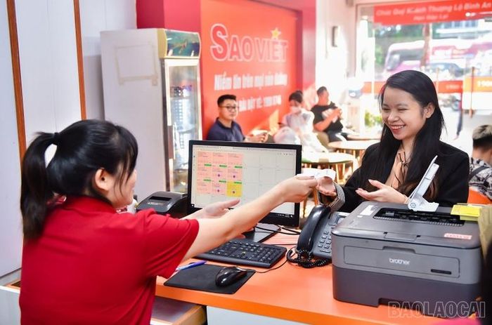  Hãng xe Sao Việt đưa thêm các xe chất lượng cao vào phục vụ hành khách dịp Tết. 