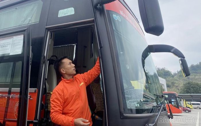  Các xe tăng cường của hãng xe Futa Hà Sơn sẵn sàng hoạt động nếu lượng khách tăng mạnh. 