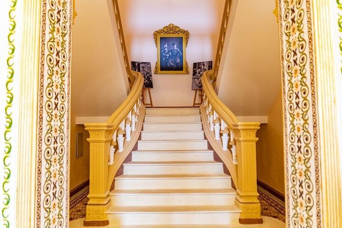  Bên trong điện Kiến Trung có nhiều nét tương đồng với cung An Định