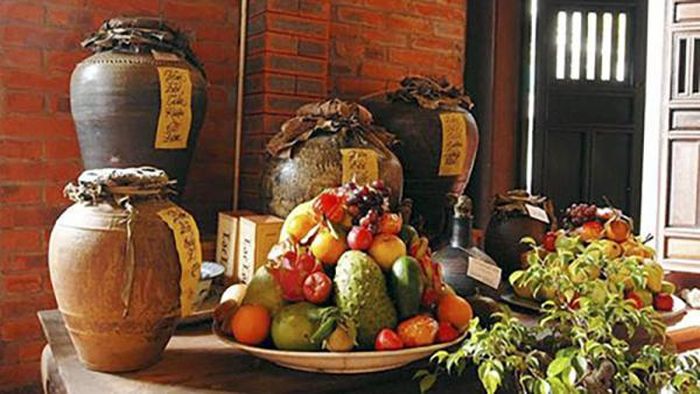Ủ rượu hoa quả là một nghệ thuật.