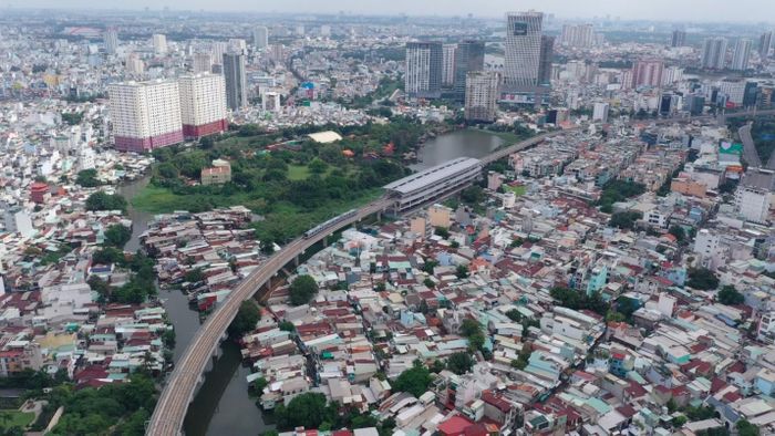 Tuyến tàu điện metro số 1 (Bến Thành - Suối Tiên) dự kiến khai thác thương mại trong năm tới.