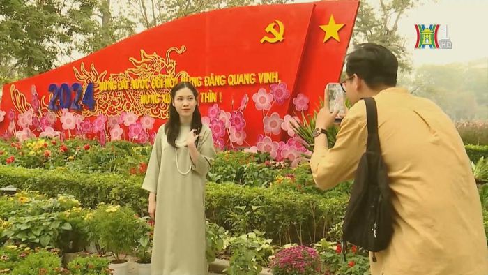 Nhiều bạn trẻ đã dành trọn tâm huyết cho những bộ ảnh Tết