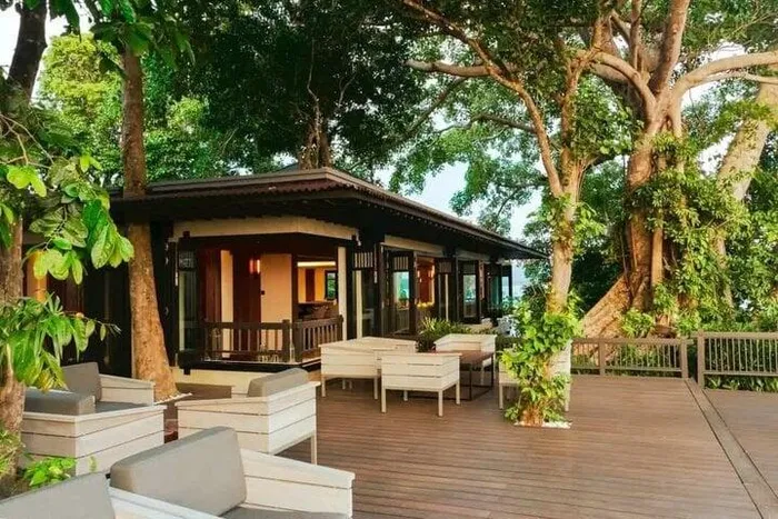 Mẫu nhà ở kết hợp quán cafe sân vườn được nhiều người yêu thích