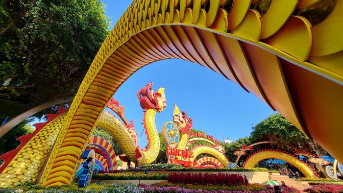 Mọi chi tiết đều được các thợ thủ công làm rất kỹ càng.
