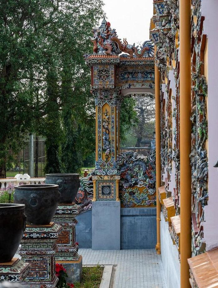 Trang trí bên ngoài.